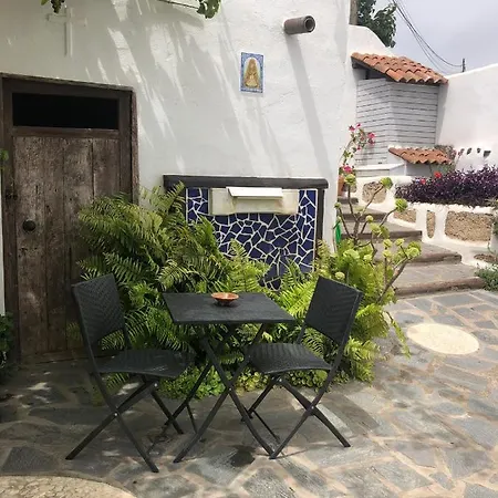 Casa Lucia Apartment Genoves