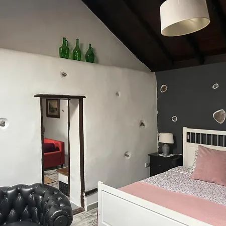 Casa Lucia Хеновес