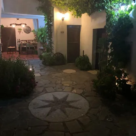 Casa Lucia Genoves